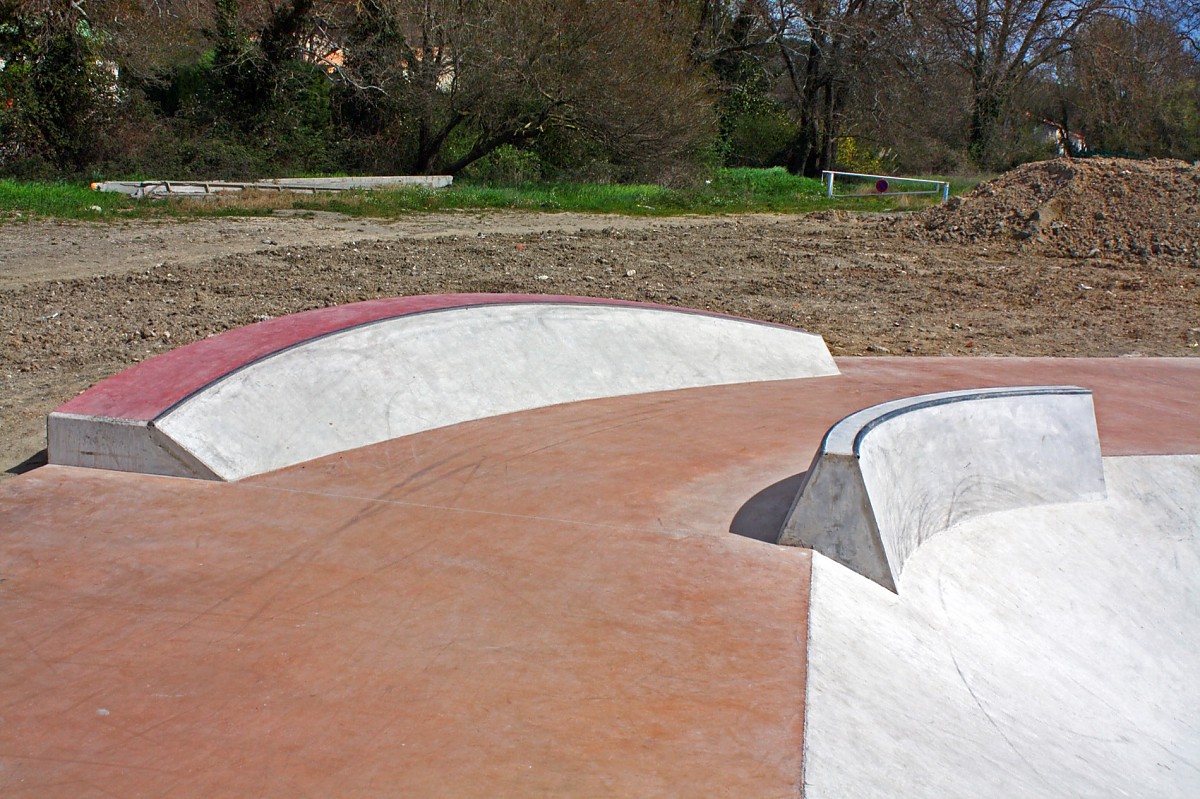 Simiane-Collongue skatepark